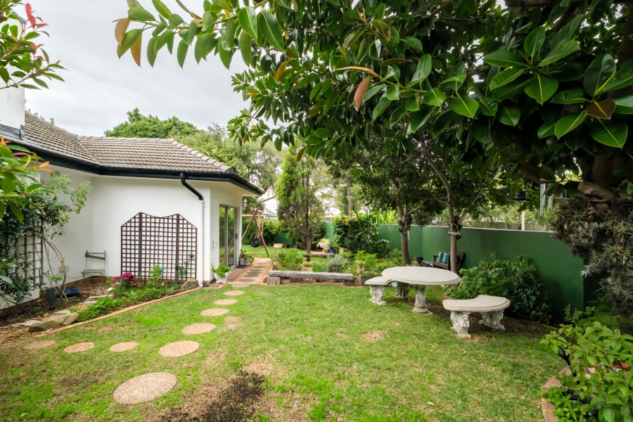 6 Bedroom Property for Sale in Pinelands Western Cape